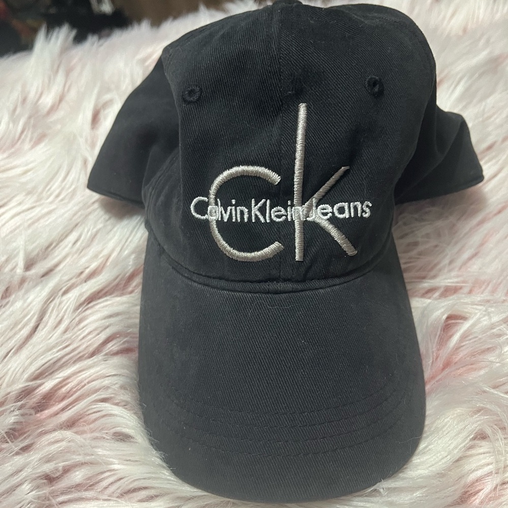 CALVIN KLEIN baseball cap